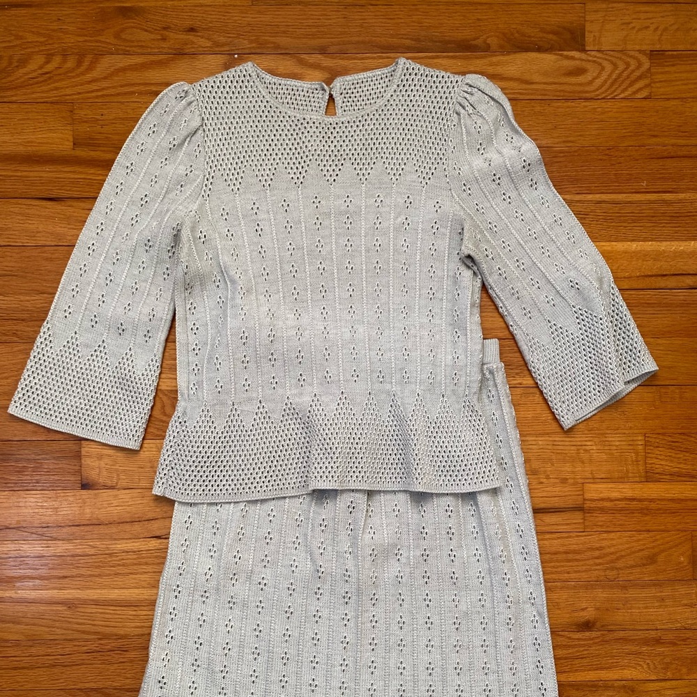 Beautiful vintage silvery-blue knit set. Union made!